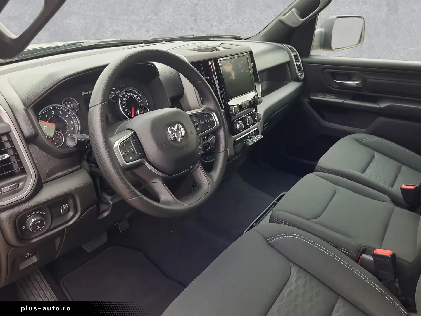 Dodge 1500 Crew Cab 4x4 Tradesman Night 6-loc  MY25