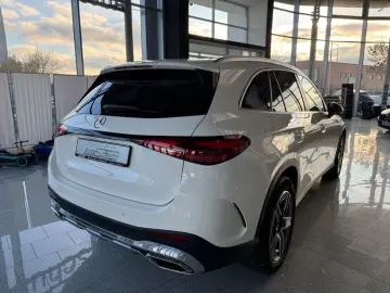 MERCEDES-BENZ GLC 220 d 4M AMG Pano AHK Winter-Paket Kamera