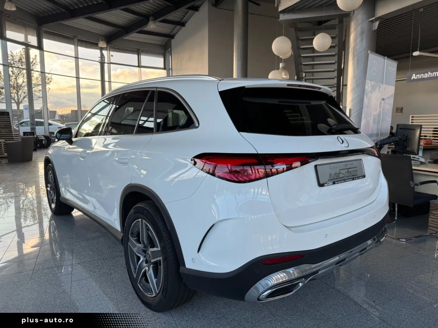 MERCEDES-BENZ GLC 220 d 4M AMG Pano AHK Winter-Paket Kamera