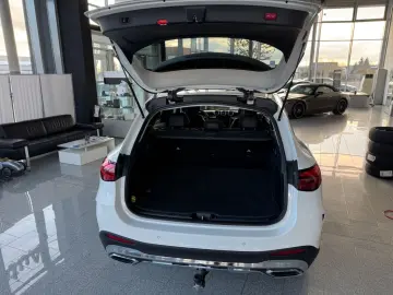 MERCEDES-BENZ GLC 220 d 4M AMG Pano AHK Winter-Paket Kamera