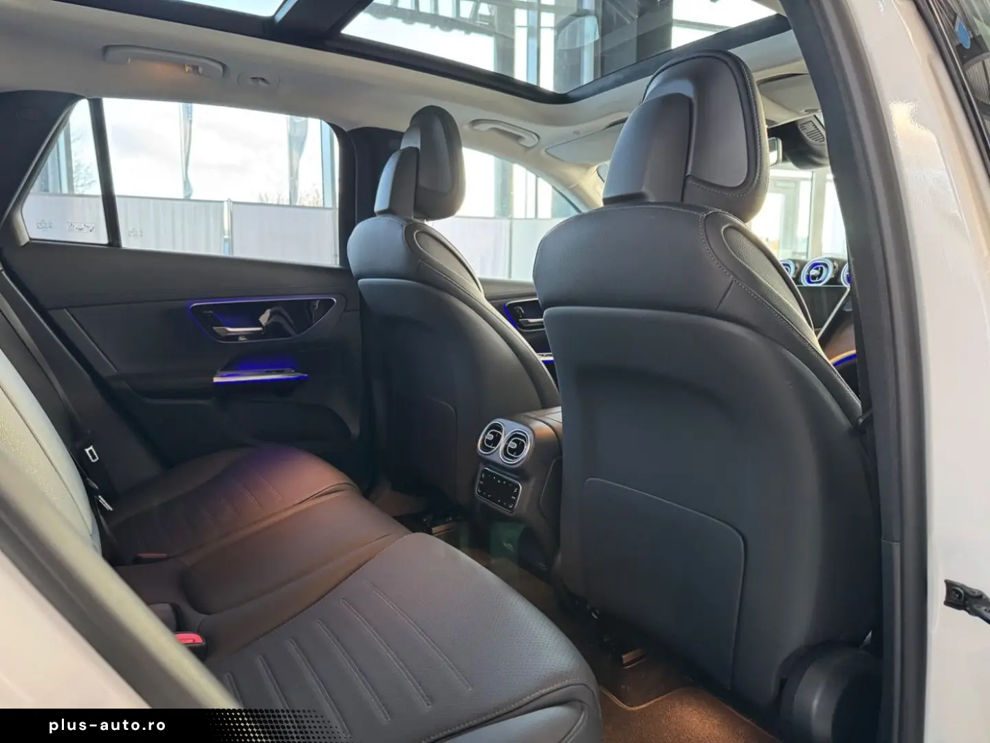 MERCEDES-BENZ GLC 220 d 4M AMG Pano AHK Winter-Paket Kamera