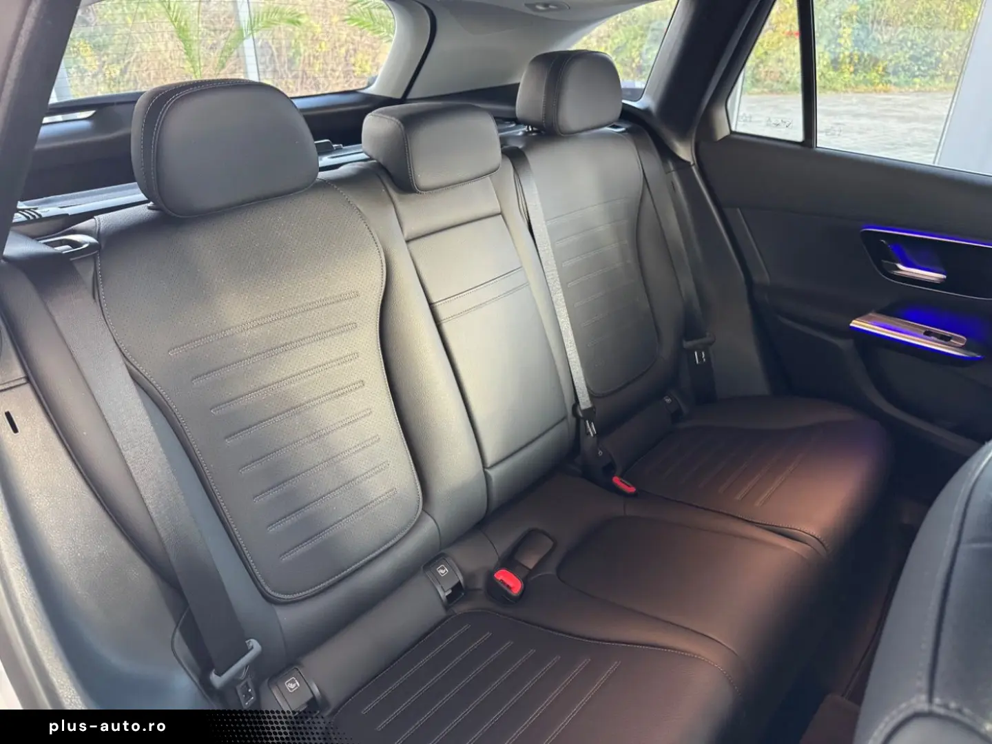 MERCEDES-BENZ GLC 220 d 4M AMG Pano AHK Winter-Paket Kamera