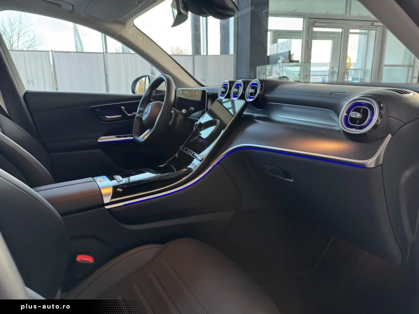 MERCEDES-BENZ GLC 220 d 4M AMG Pano AHK Winter-Paket Kamera