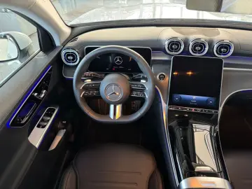 MERCEDES-BENZ GLC 220 d 4M AMG Pano AHK Winter-Paket Kamera