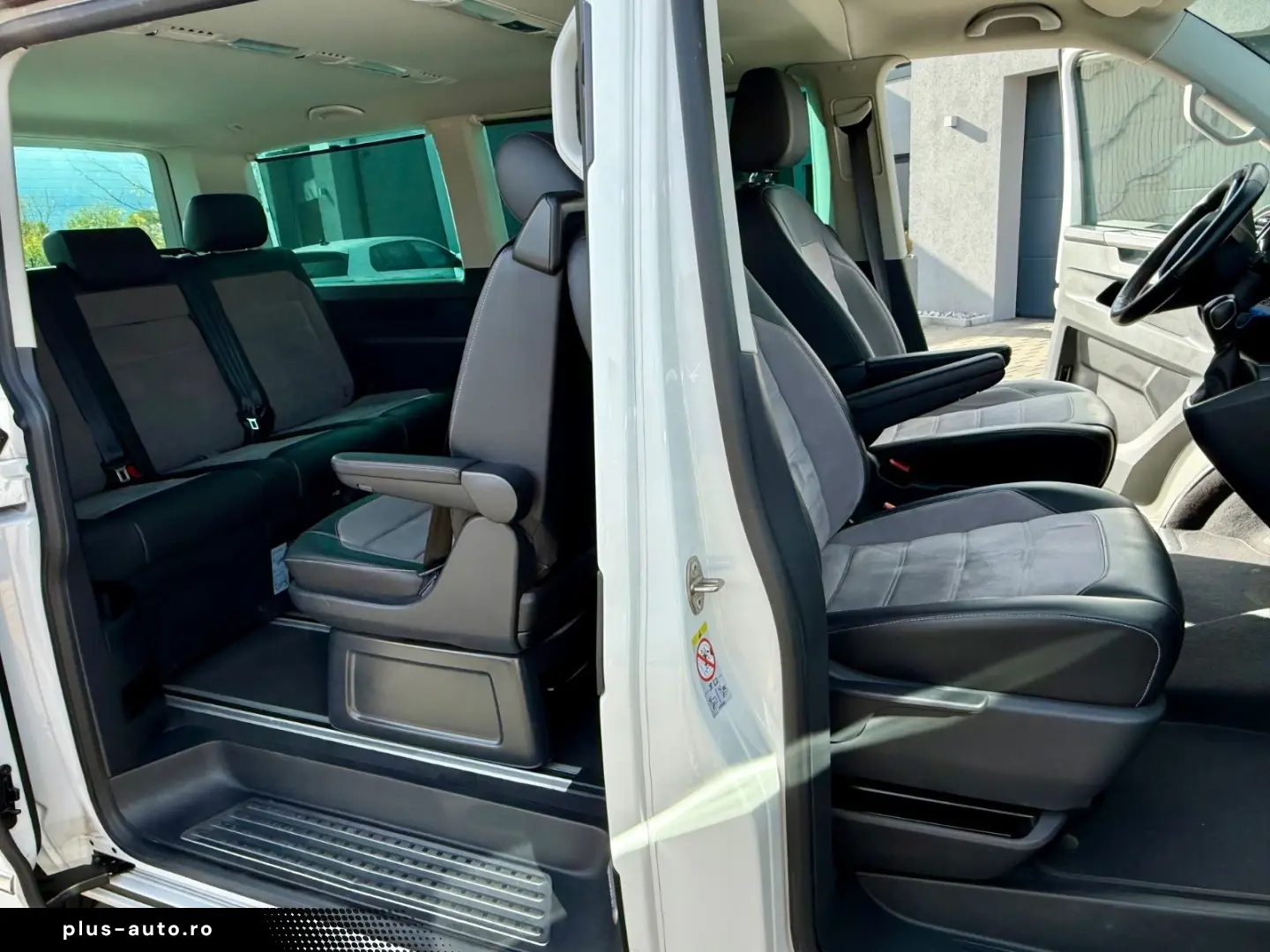 VW T6.1 Multivan Gen-Six DSG 4Motion LED Navi 1.Han