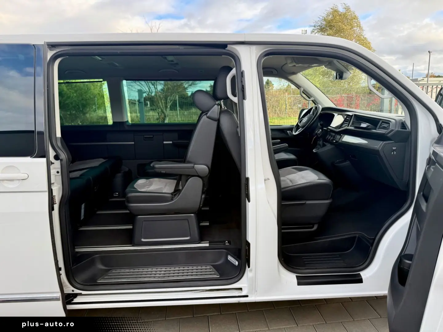 VW T6.1 Multivan Gen-Six DSG 4Motion LED Navi 1.Han