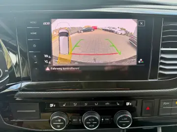 VW T6.1 Multivan Gen-Six DSG 4Motion LED Navi 1.Han