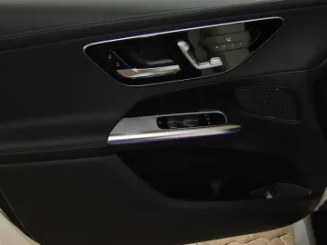 MERCEDES-BENZ GLC 220 d 4M AMG MBUX 360  DIG-LED AHK&hellip;