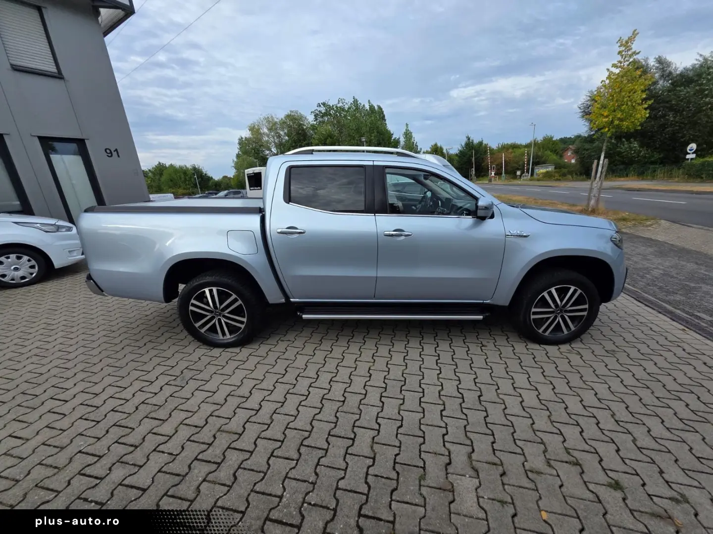 MERCEDES-BENZ X 350d 4Matic DoKa Edition Power 258PS