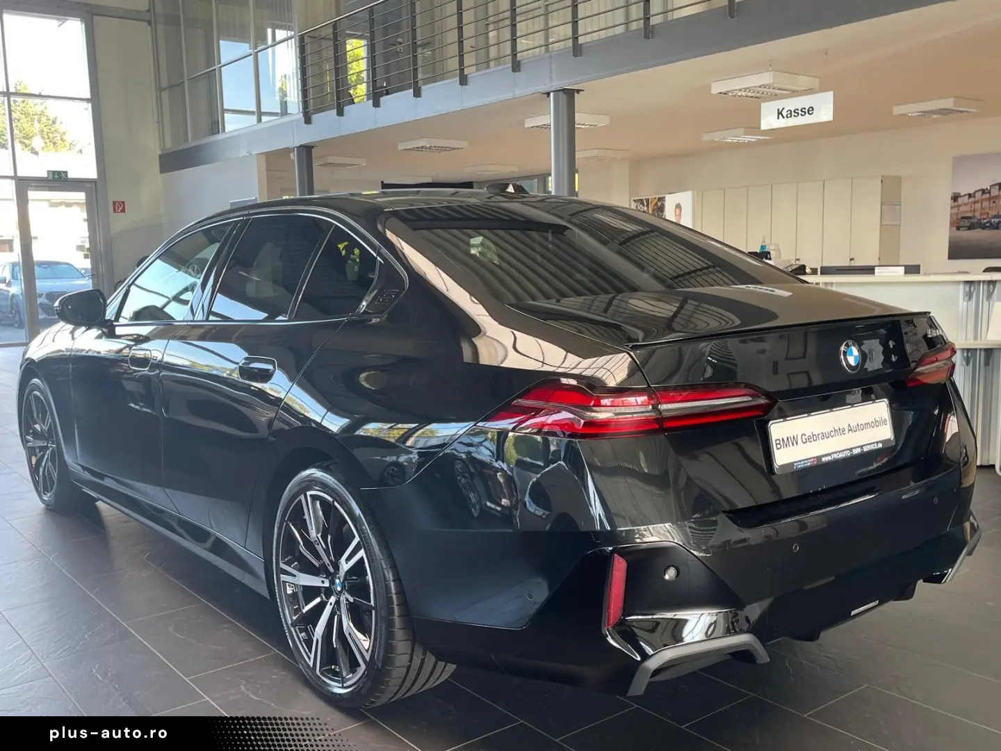 BMW 520i M Sport Pro PANO ICONIC 360  20  HUD