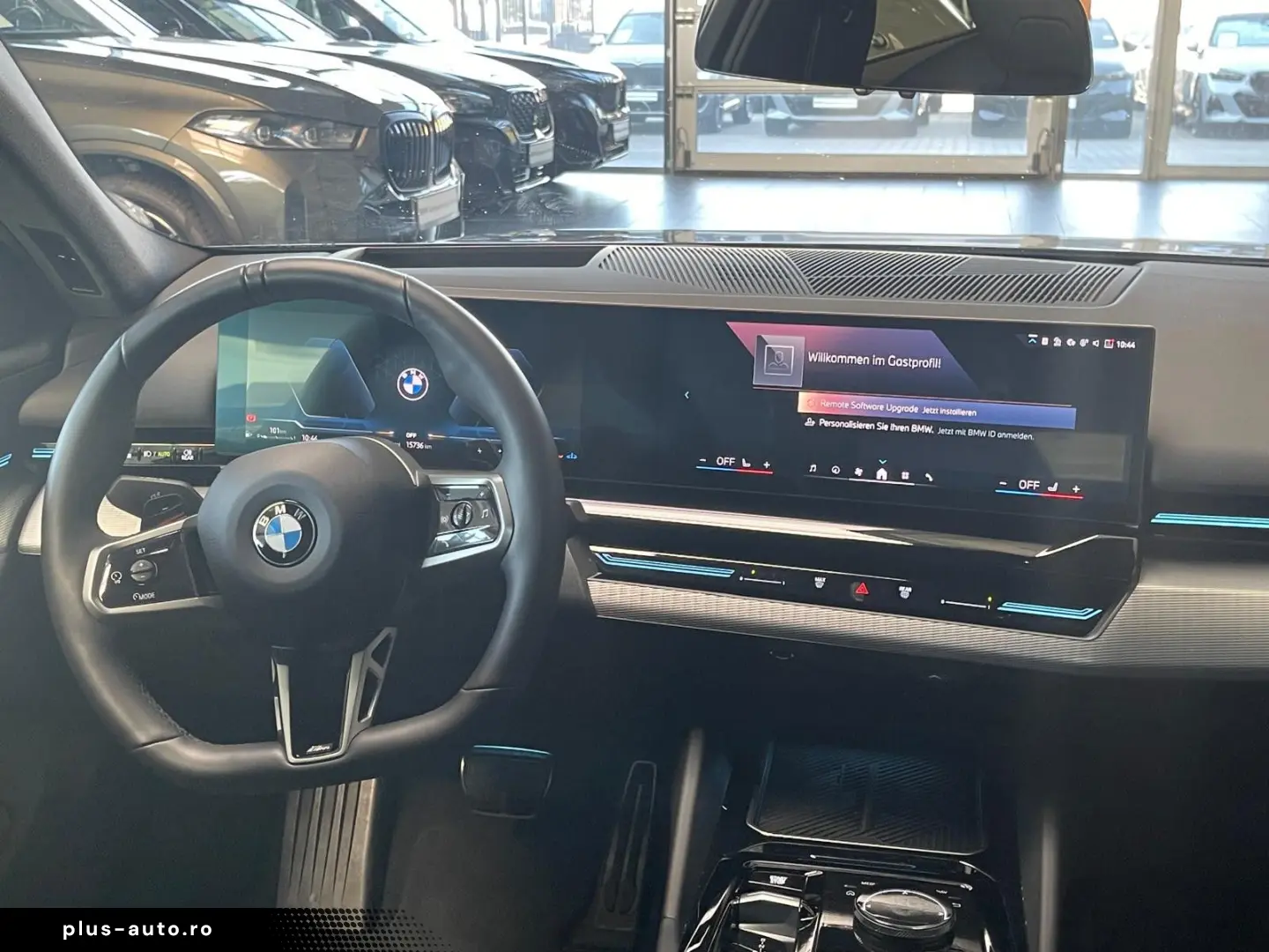 BMW 520i M Sport Pro PANO ICONIC 360  20  HUD