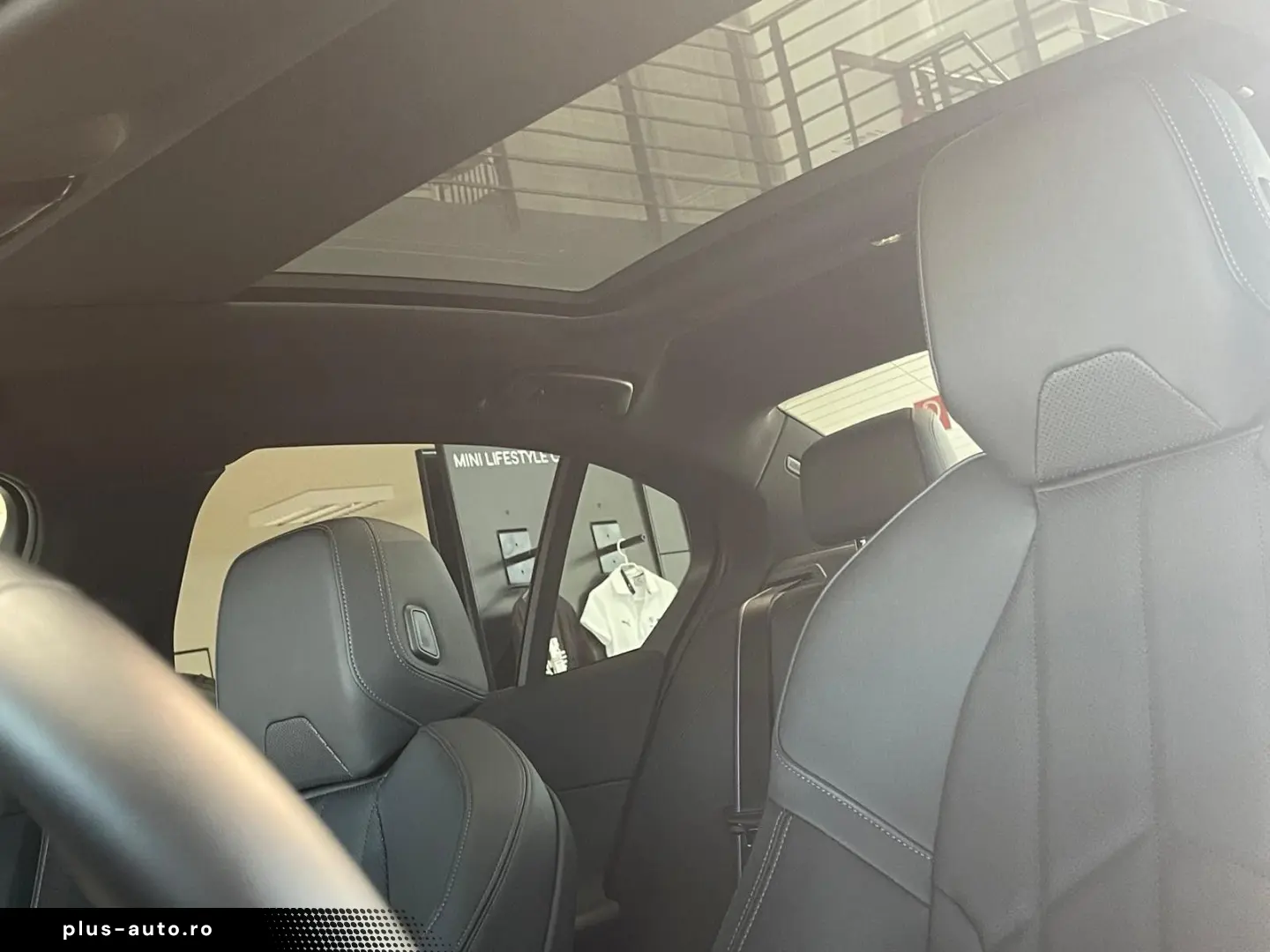 BMW 520i M Sport Pro PANO ICONIC 360  20  HUD