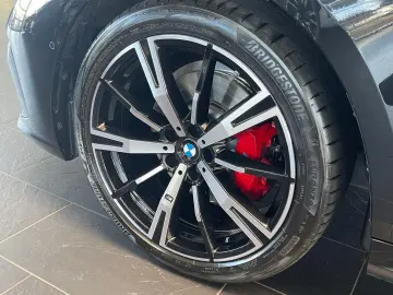 BMW 520i M Sport Pro PANO ICONIC 360  20  HUD