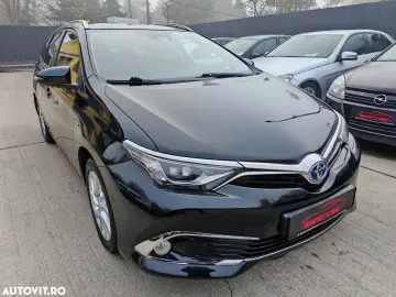 Toyota Auris 1.8 L VVT-i Hybrid Sol