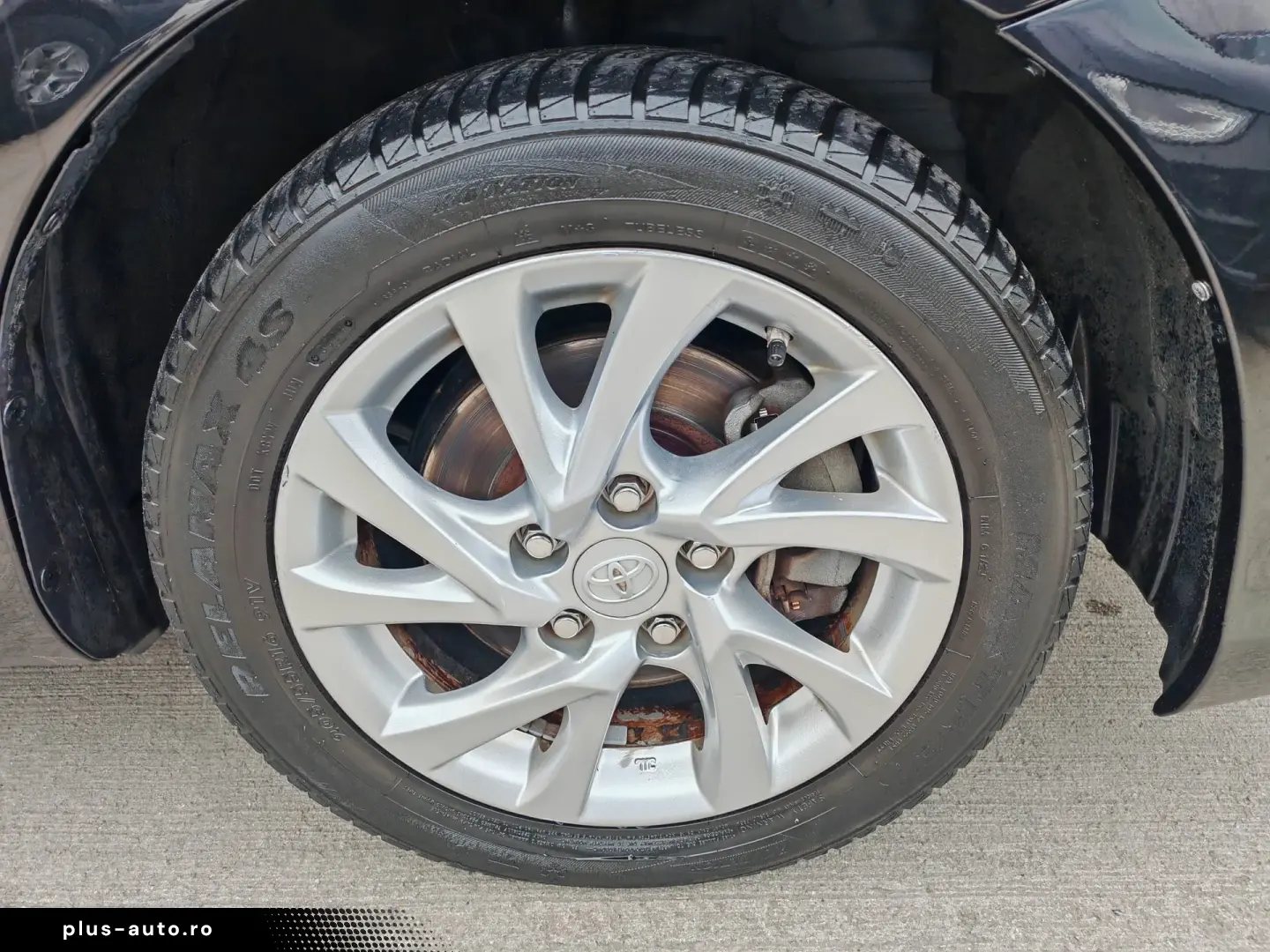 Toyota Auris 1.8 L VVT-i Hybrid Sol