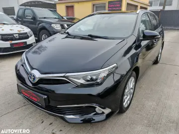 Toyota Auris 1.8 L VVT-i Hybrid Sol
