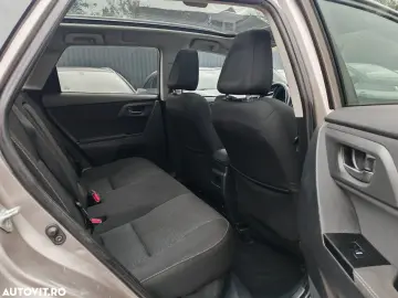 Toyota Auris 1.8 L VVT-i Hybrid Sol