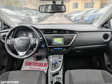 Toyota Auris 1.8 L VVT-i Hybrid Sol