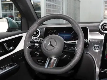 Mercedes-Benz GLC 220 d 4MATIC AMG Navi Panorama
