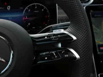 Mercedes-Benz GLC 220 d 4MATIC AMG Navi Panorama