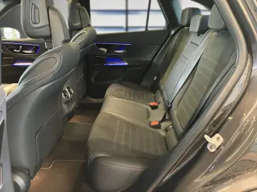 MERCEDES-BENZ GLC 220 d 4M AMG AHK Pano Memory 360  Ambiente