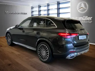 MERCEDES-BENZ GLC 220 d 4M AMG AHK Pano Memory 360  Ambiente