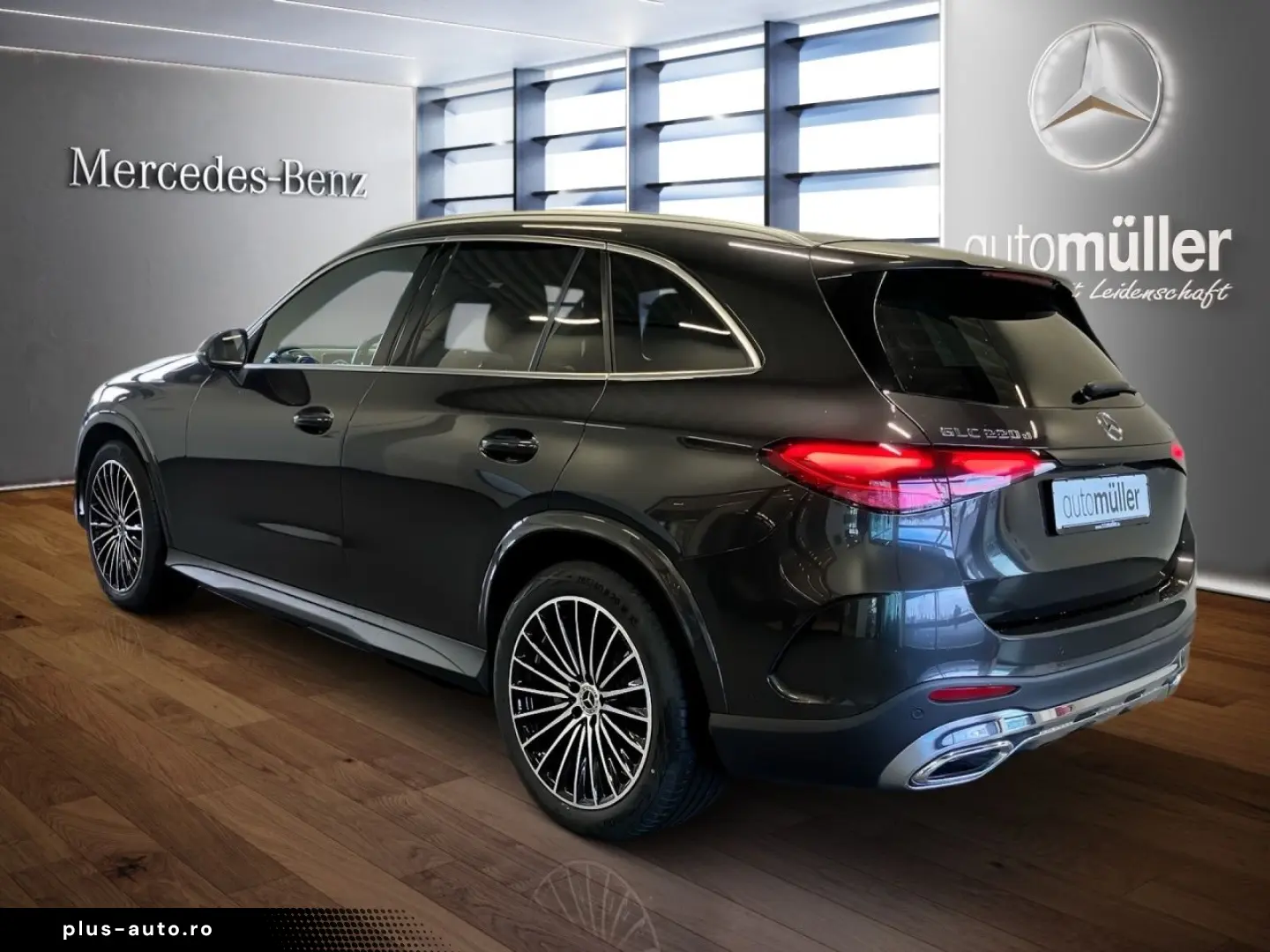 MERCEDES-BENZ GLC 220 d 4M AMG AHK Pano Memory 360  Ambiente