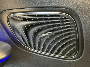 MERCEDES-BENZ GLC 220 d 4M AMG AHK Pano Memory 360  Ambiente