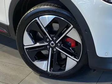 SMART #1 BRABUS Sound Pano Dist Matrix 360  HeadUp 4WD