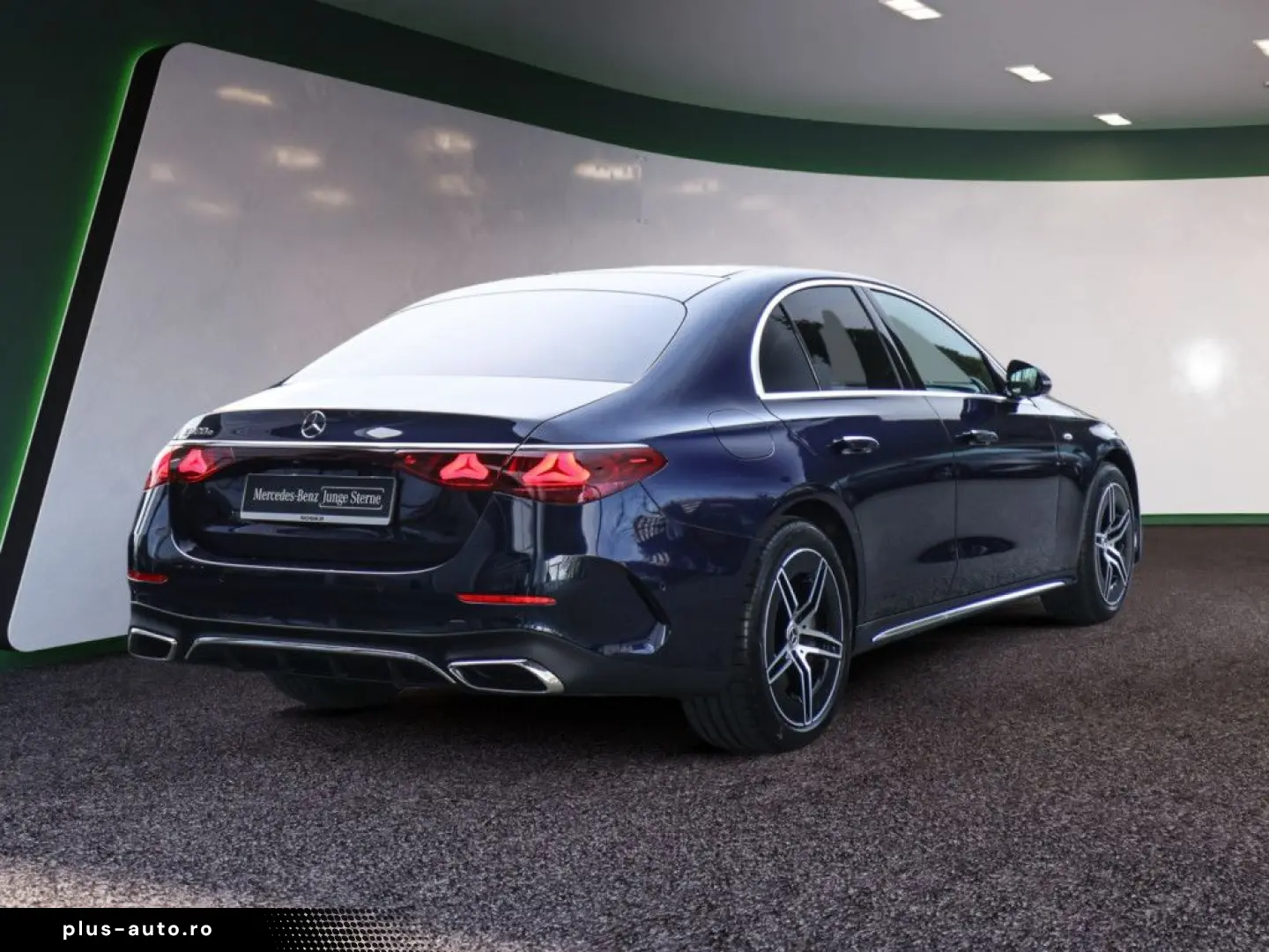 MERCEDES-BENZ E 300 e AMG Sport Advanced Superscreen Distr.