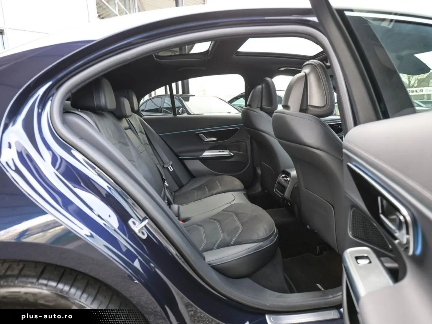 MERCEDES-BENZ E 300 e AMG Sport Advanced Superscreen Distr.