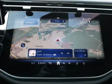 MERCEDES-BENZ E 300 e AMG Sport Advanced Superscreen Distr.