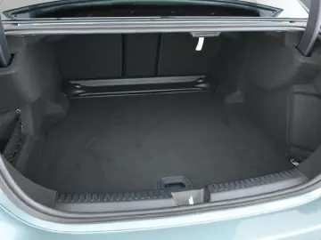 MERCEDES-BENZ E 220 d AMG Advanced LED Night Distronic