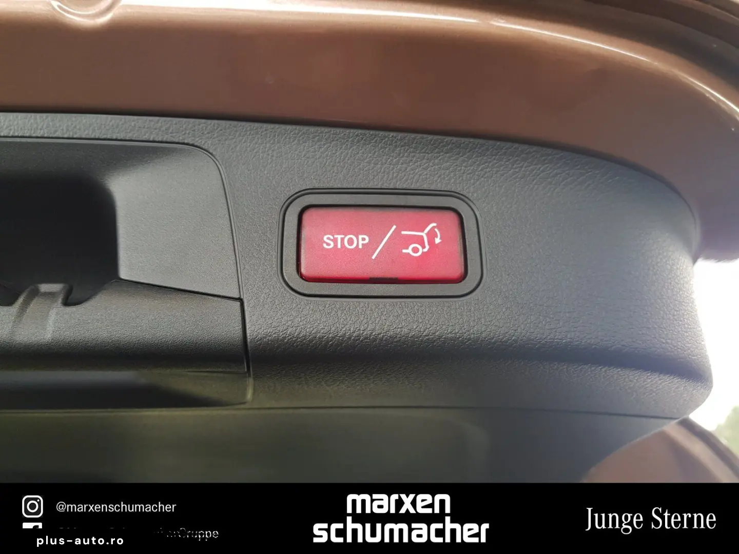 MERCEDES-BENZ EQA 250 AMG Line Pano 360  MBUX LED AHK  Night