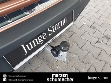 MERCEDES-BENZ EQA 250 AMG Line Pano 360  MBUX LED AHK  Night