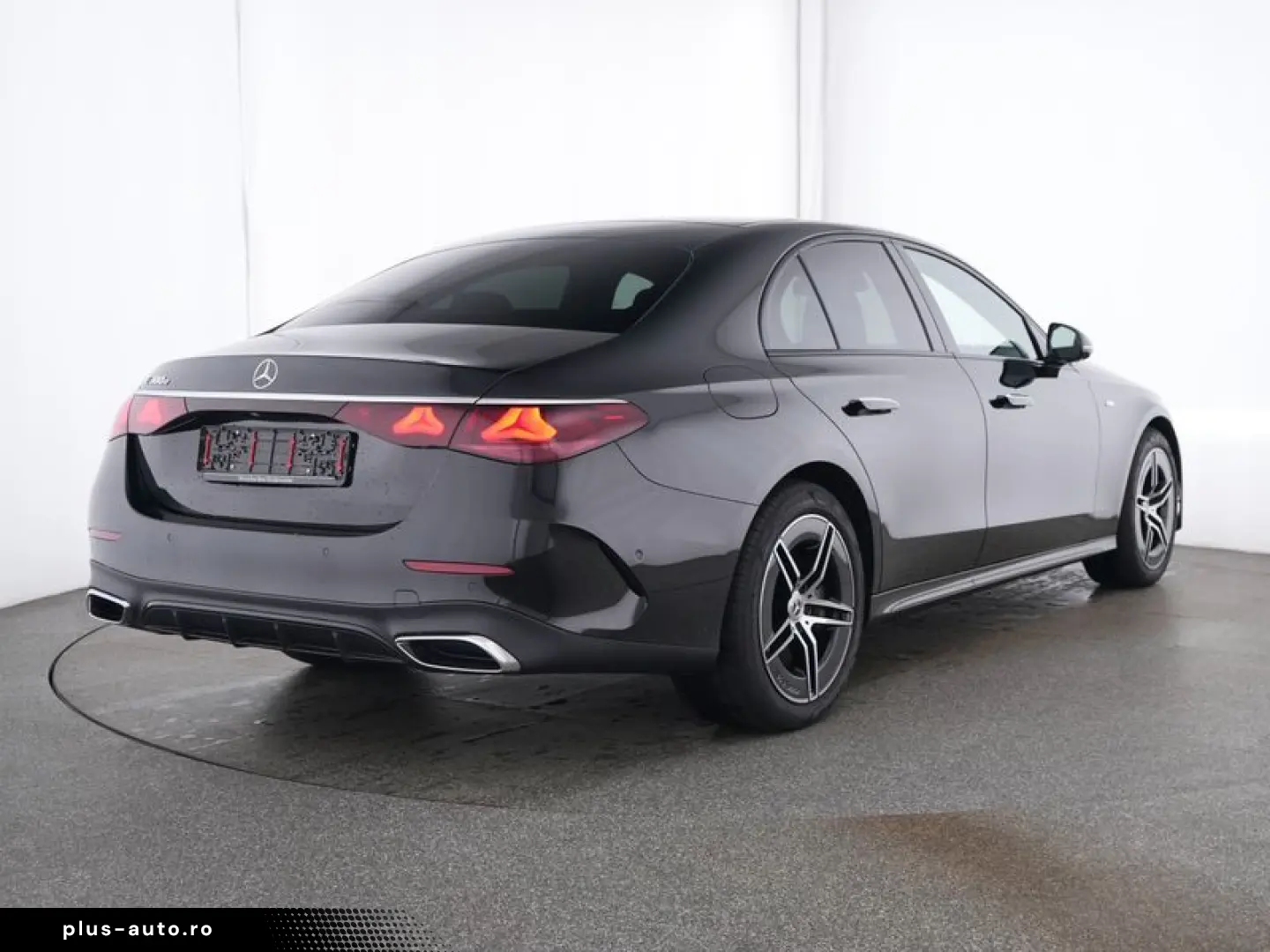 MERCEDES-BENZ E 300e EQ AMG AHK NIGHT