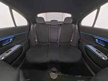 MERCEDES-BENZ E 300e EQ AMG AHK NIGHT