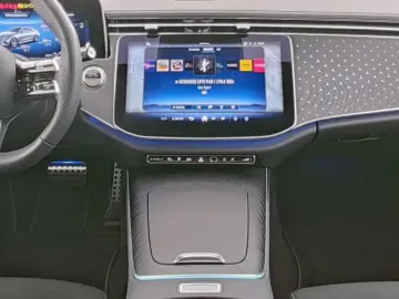 MERCEDES-BENZ E 300e EQ AMG AHK NIGHT