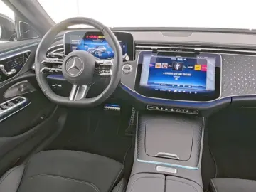 MERCEDES-BENZ E 300e EQ AMG AHK NIGHT