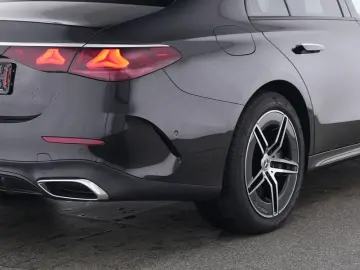 MERCEDES-BENZ E 300e EQ AMG AHK NIGHT