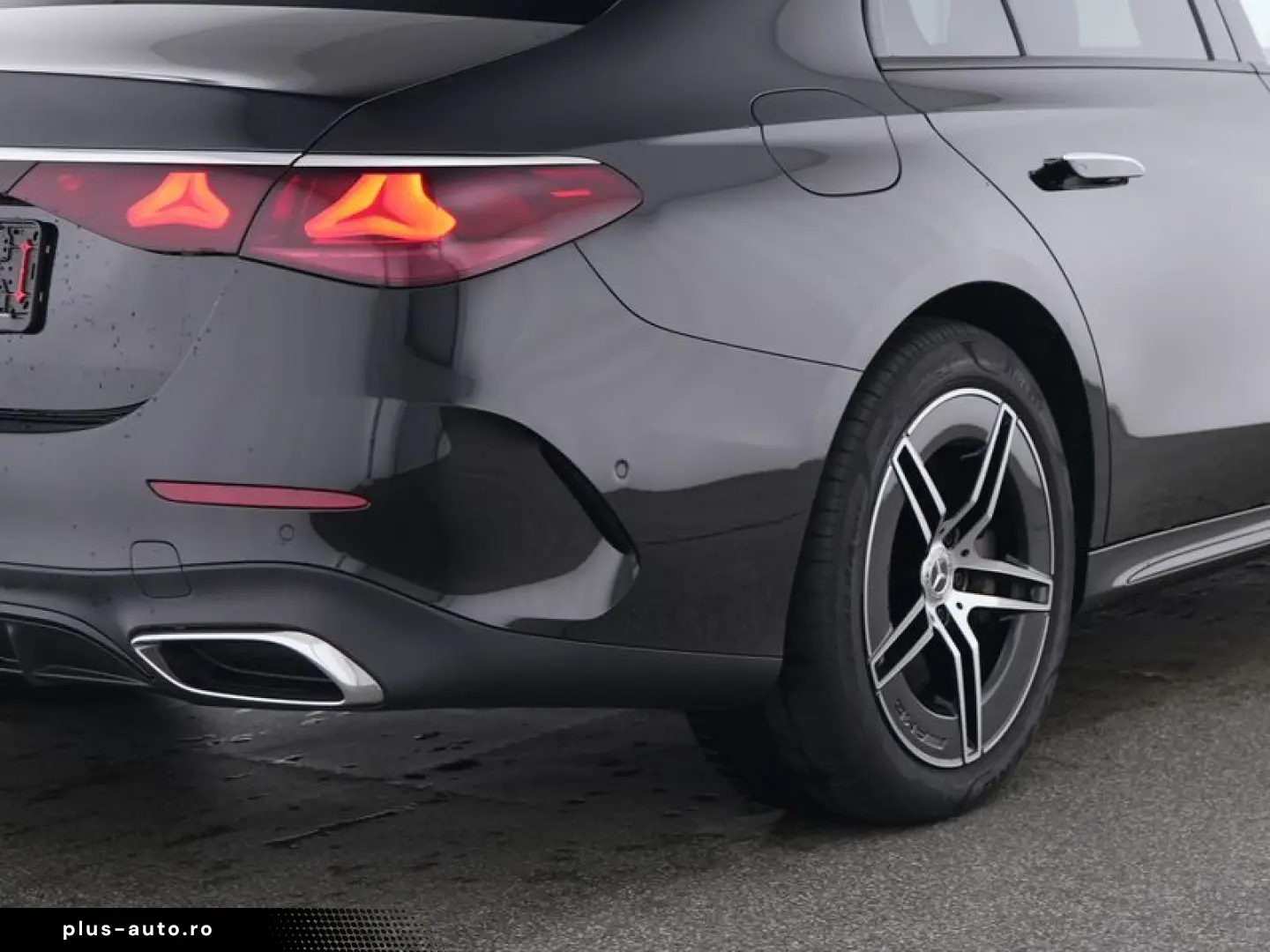 MERCEDES-BENZ E 300e EQ AMG AHK NIGHT