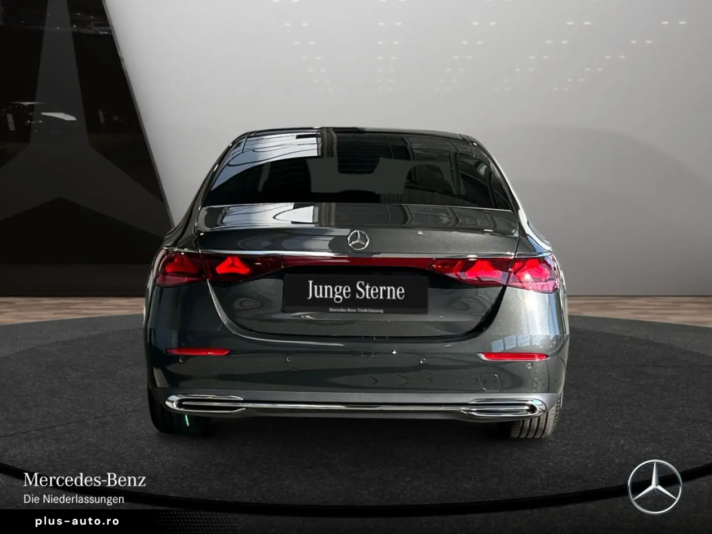 MERCEDES-BENZ E 200 EXCLUSIVE Prem. Bur4D 360  18  MEMO