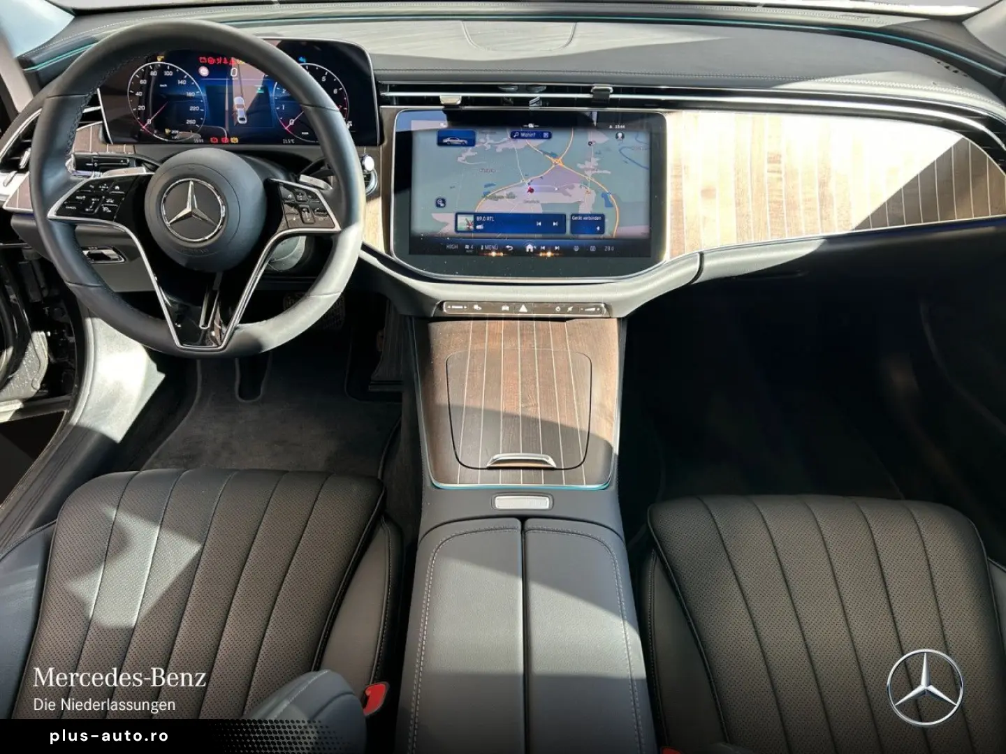 MERCEDES-BENZ E 200 EXCLUSIVE Prem. Bur4D 360  18  MEMO