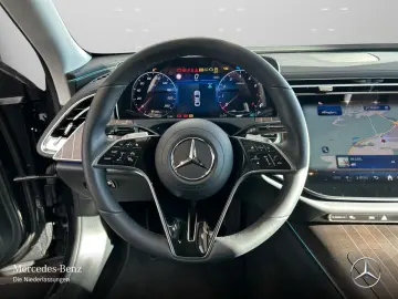 MERCEDES-BENZ E 200 EXCLUSIVE Prem. Bur4D 360  18  MEMO
