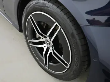 MERCEDES-BENZ E 220 d AMG Advanced LED Night Distronic