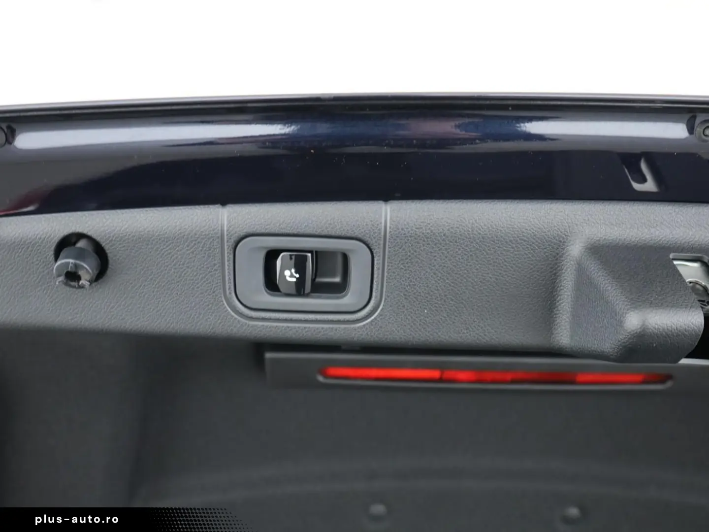 MERCEDES-BENZ E 220 d AMG Advanced LED Night Distronic