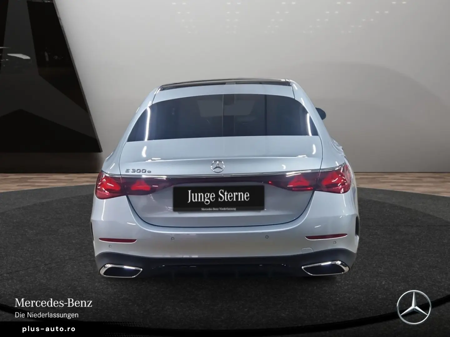 MERCEDES-BENZ E 300 e AMG Adv. PANO AHK NIGHT DISTR