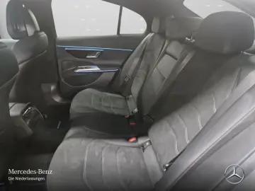 MERCEDES-BENZ E 300 e AMG Adv. PANO AHK NIGHT DISTR