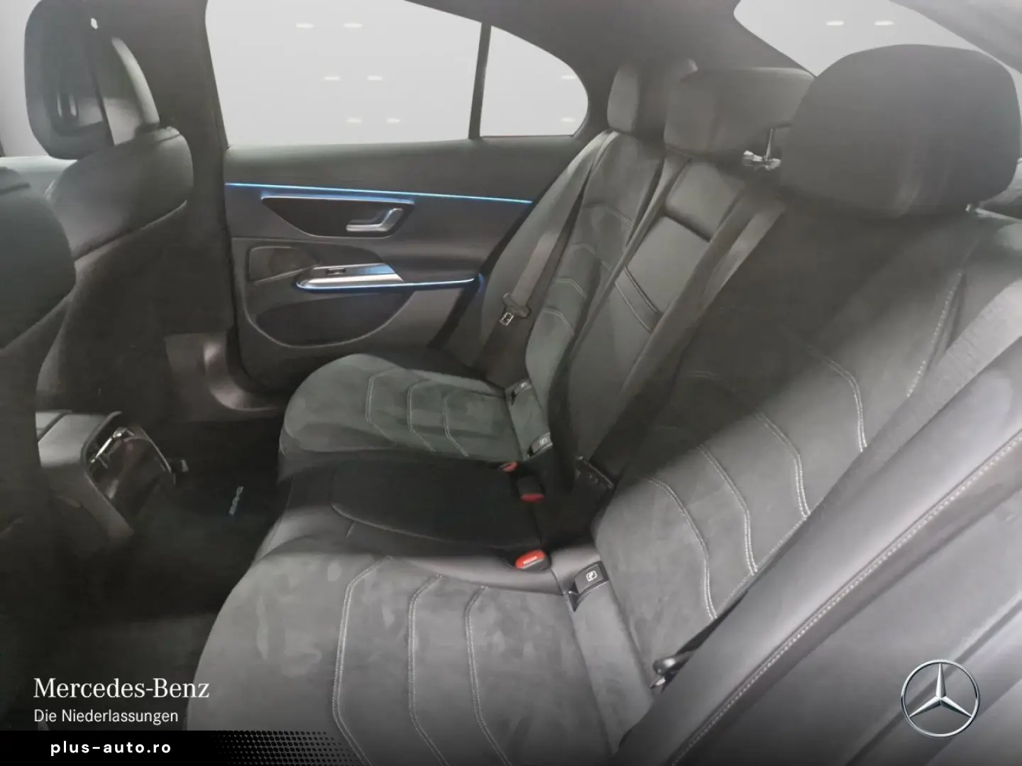 MERCEDES-BENZ E 300 e AMG Adv. PANO AHK NIGHT DISTR