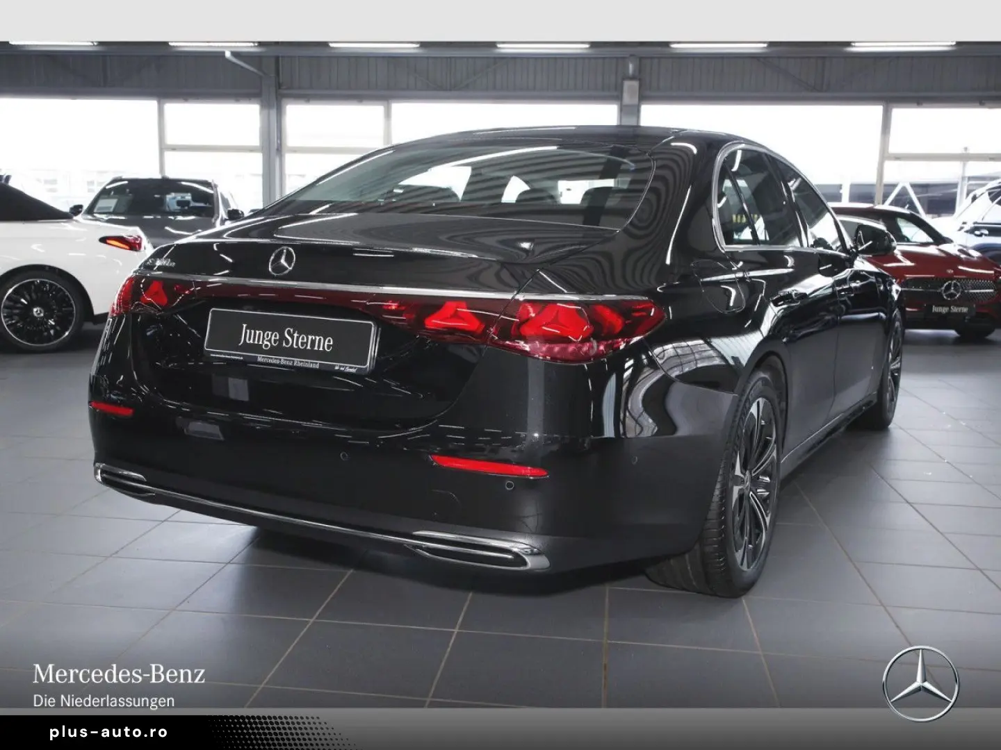 MERCEDES-BENZ E 300 e Avantgarde LED DISTRONIC MBUX